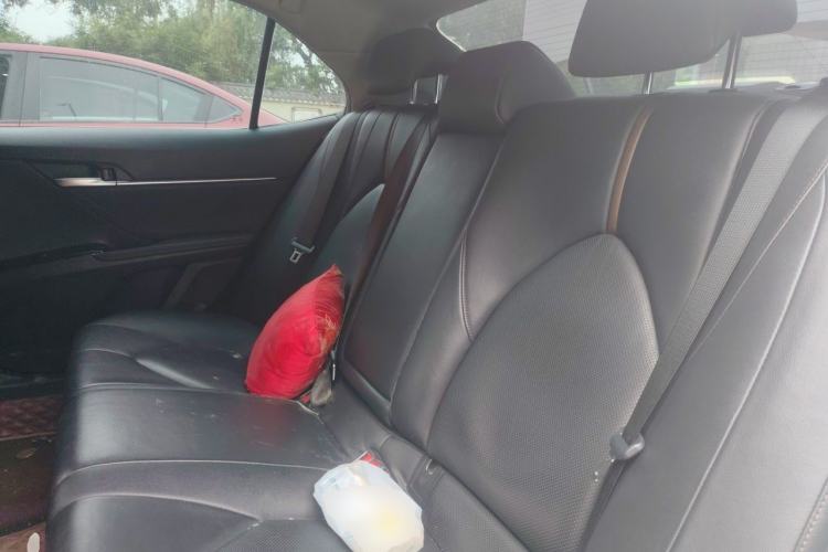 Used Toyota Camry 2018 2.5G Luxury Edition Left Rear Seat
