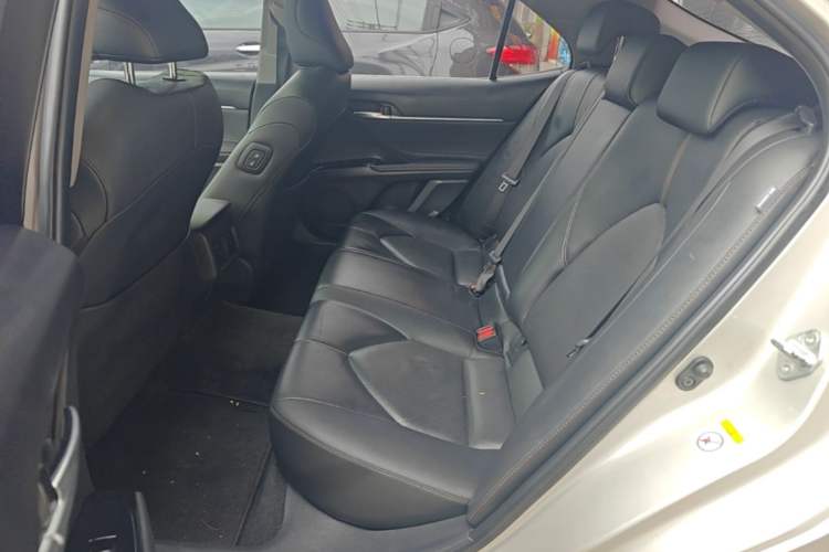 Used Toyota Camry 2018 2.5G Luxury Edition Left Rear Seat