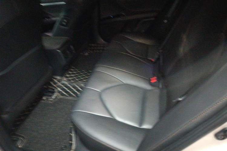 Used Toyota Camry 2018 2.5G Luxury Edition Left Rear Seat