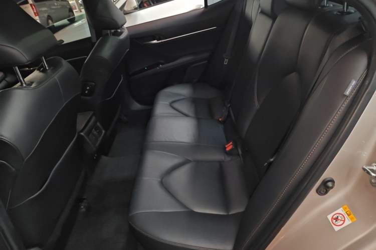 Used Toyota Camry 2018 2.5G Luxury Edition Left Rear Seat