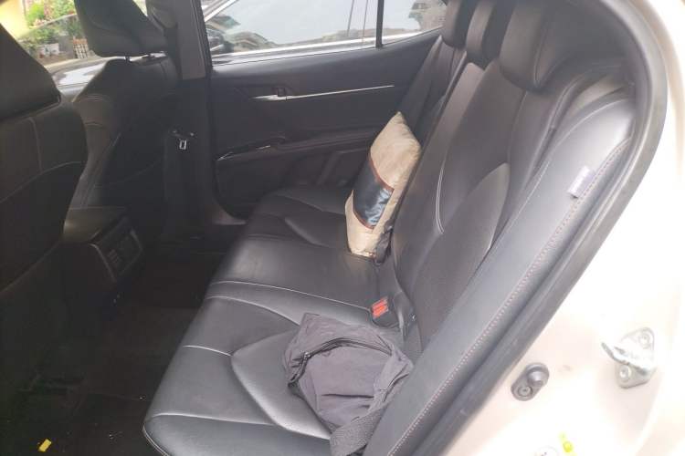 Used Toyota Camry 2018 2.5G Luxury Edition Left Rear Seat