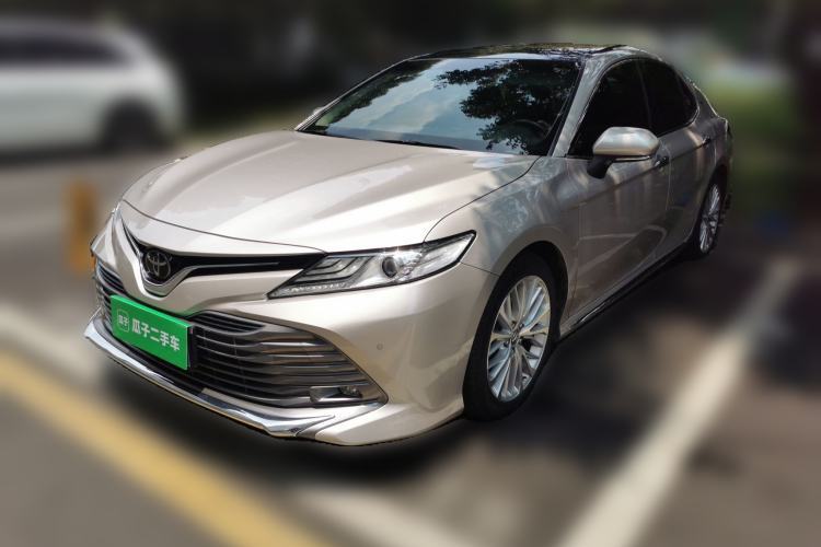 Used Toyota Camry 2018 2.5G Luxury Edition Guazi used car, China used car export, Used car for sale, Used cars, Cheapest cars for sale