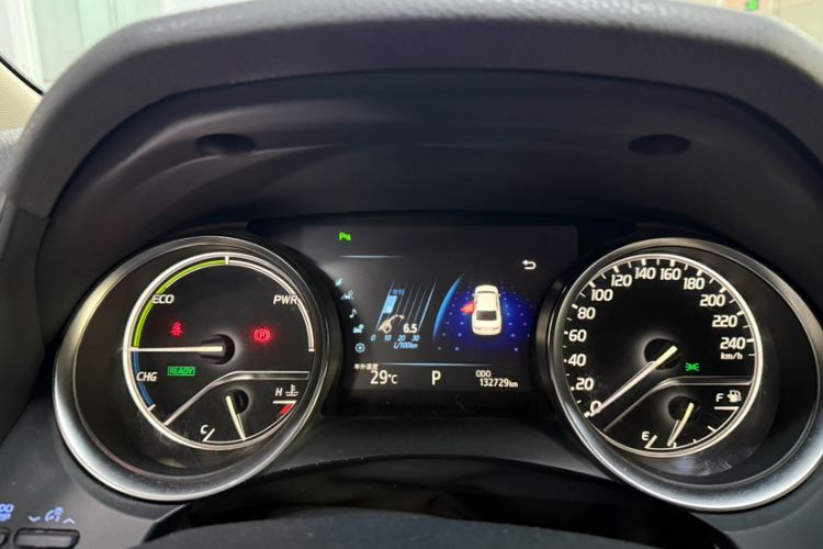Used Toyota Camry 2018 Dual-Engine 2.5 HG Luxury Edition Odometer Close Up
