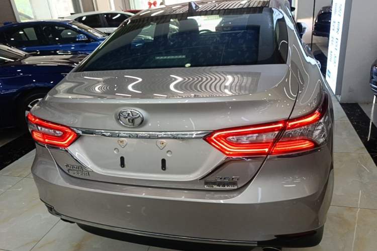 Used Toyota Camry 2018 2.5G Luxury Edition Rear