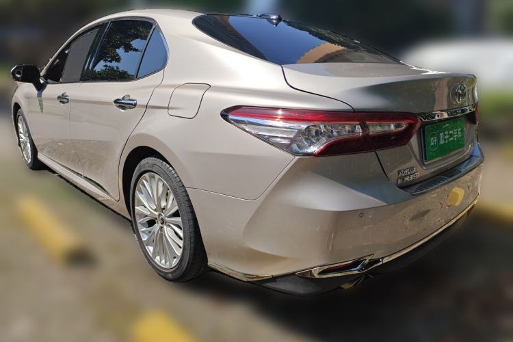 Used Toyota Camry 2018 2.5G Luxury Edition Rear Left 45 Deg