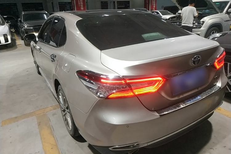 Used Toyota Camry 2018 Dual-Engine 2.5 HG Luxury Edition Rear Left 45 Deg