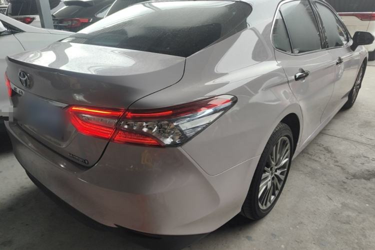 Used Toyota Camry 2018 Dual-Engine 2.5 HG Luxury Edition Rear Right 45 Deg