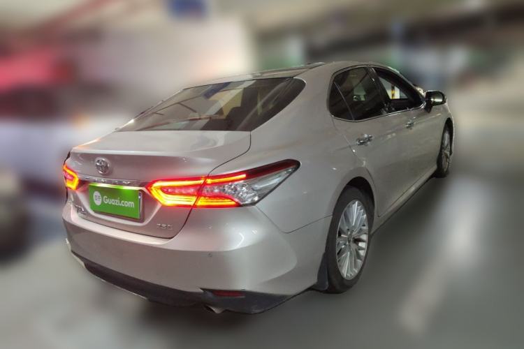 Used Toyota Camry 2018 2.5G Luxury Edition Rear Right 45 Deg
