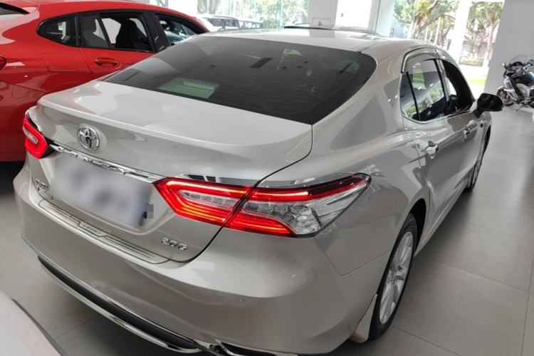 Used Toyota Camry 2018 2.0G Luxury Edition Rear Right 45 Deg