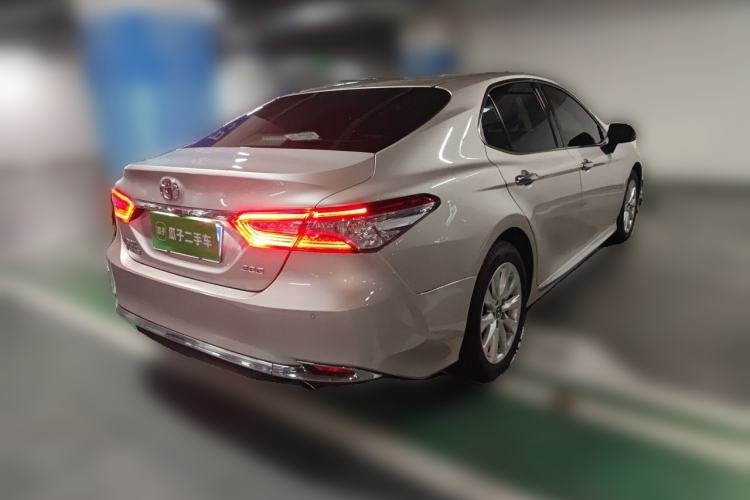 Used Toyota Camry 2018 2.0G Luxury Edition Rear Right 45 Deg