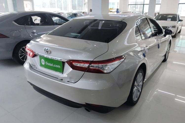 Used Toyota Camry 2018 2.0G Luxury Edition Rear Right 45 Deg