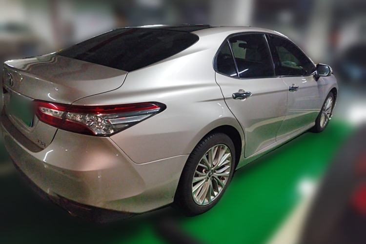 Used Toyota Camry 2018 2.5G Luxury Edition Rear Right 45 Deg