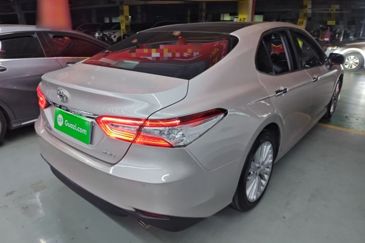Used Toyota Camry 2018 2.5G Luxury Edition Rear Right 45 Deg