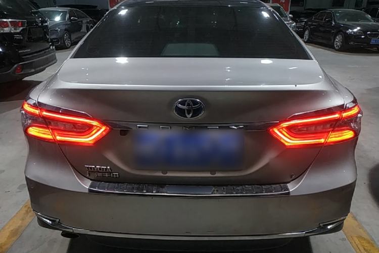 Used Toyota Camry 2018 Dual-Engine 2.5 HG Luxury Edition Rear