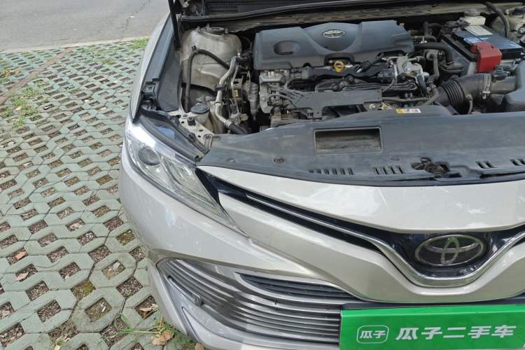 Used Toyota Camry 2018 2.5G Luxury Edition Right Front Headlight