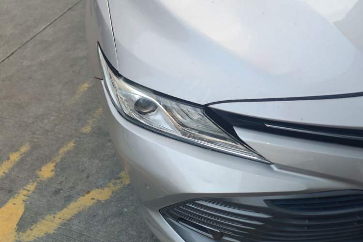Used Toyota Camry 2018 2.5G Luxury Edition Right Front Headlight