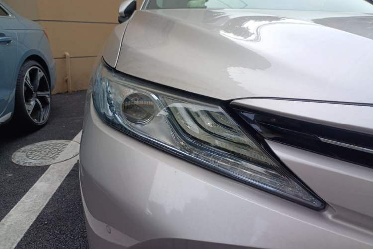 Used Toyota Camry 2018 Dual-Engine 2.5 HG Luxury Edition Right Front Headlight