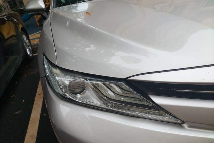 Used Toyota Camry 2018 2.5G Luxury Edition Right Front Headlight