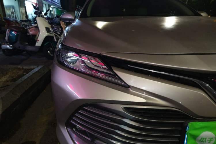 Used Toyota Camry 2018 Dual-Engine 2.5 HG Luxury Edition Right Front Headlight