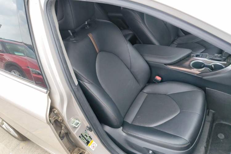 Used Toyota Camry 2018 2.0G Luxury Edition Right Front Seat