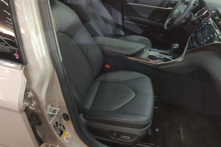 Used Toyota Camry 2018 2.5G Luxury Edition Right Front Seat