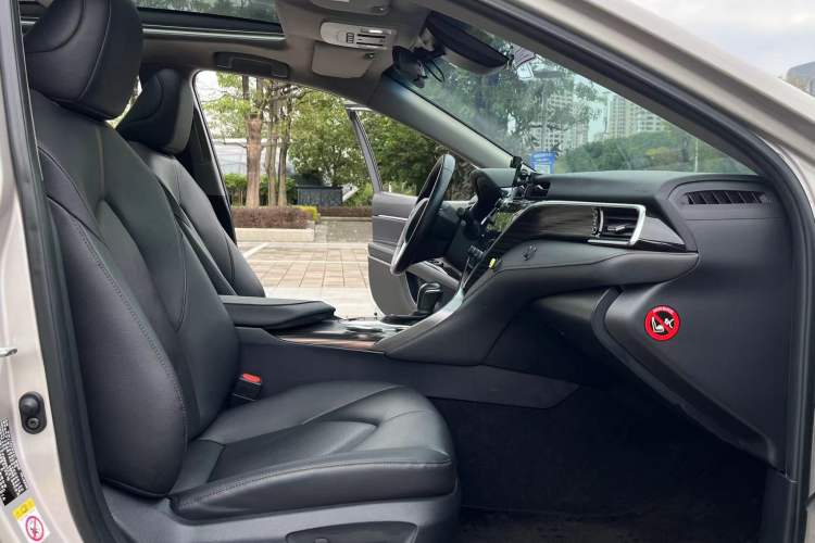 Used Toyota Camry 2018 2.5G Luxury Edition Right Front Seat