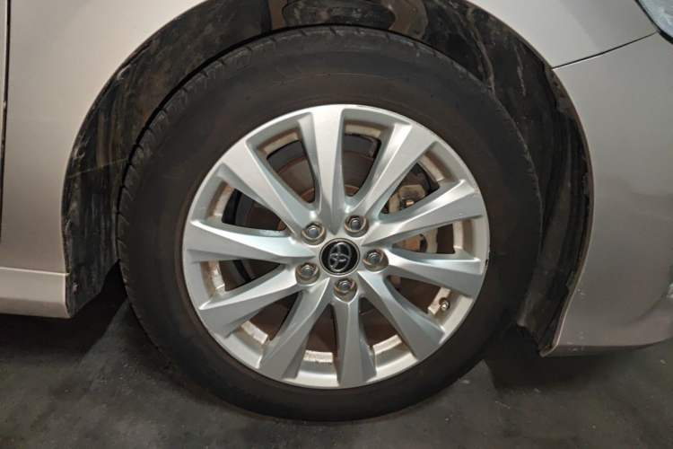 Used Toyota Camry 2018 2.0G Luxury Edition Right Front Wheel Hub