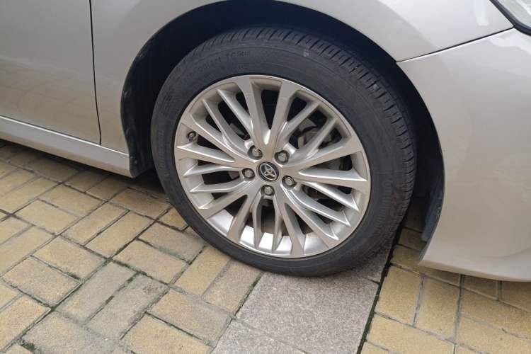 Used Toyota Camry 2018 2.5G Luxury Edition Right Front Wheel Hub