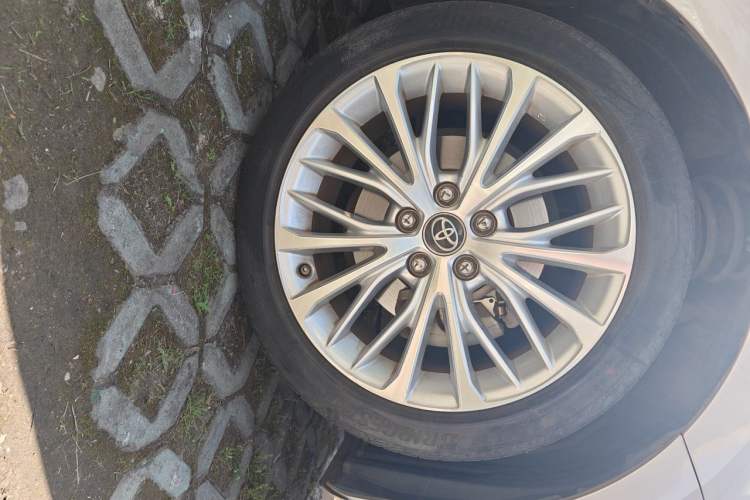 Used Toyota Camry 2018 2.5G Luxury Edition Right Front Wheel Hub