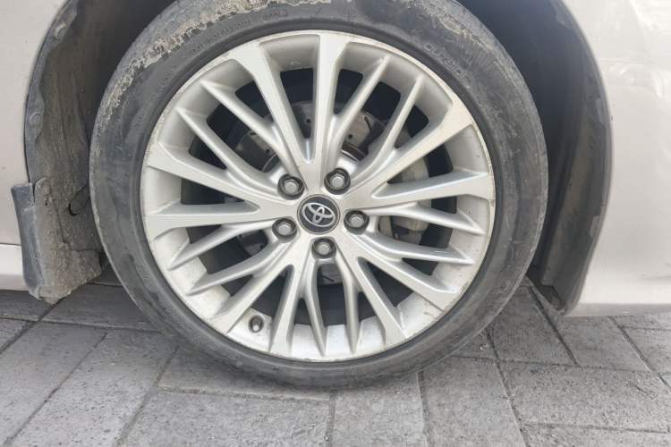 Used Toyota Camry 2018 2.5G Luxury Edition Right Front Wheel Hub