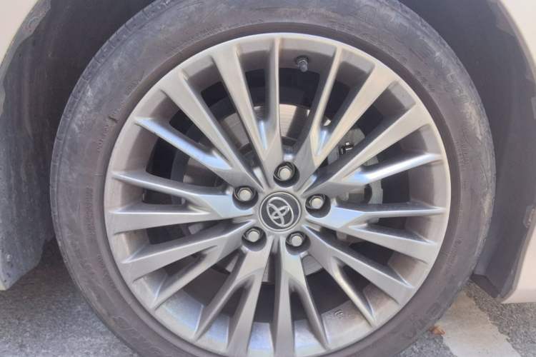 Used Toyota Camry 2018 Dual-Engine 2.5 HG Luxury Edition Right Front Wheel Hub