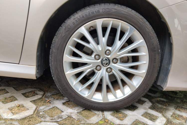 Used Toyota Camry 2018 2.5G Luxury Edition Right Front Wheel Hub