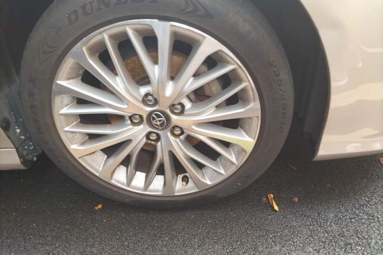 Used Toyota Camry 2018 2.5G Luxury Edition Right Front Wheel Hub