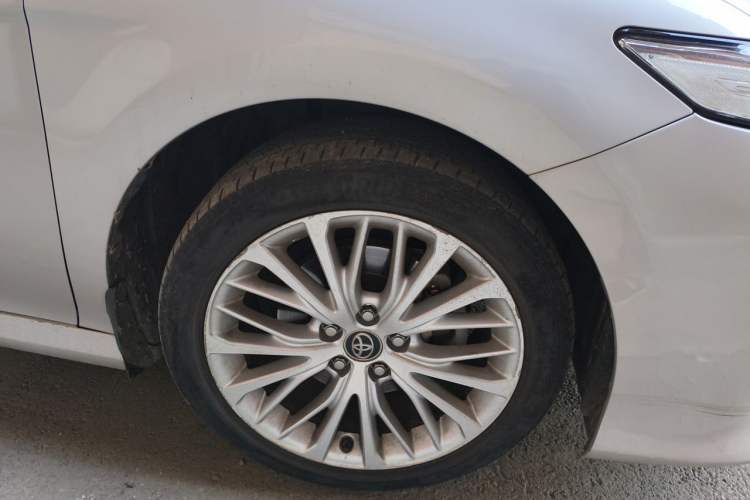 Used Toyota Camry 2018 2.5G Luxury Edition Right Front Wheel Hub