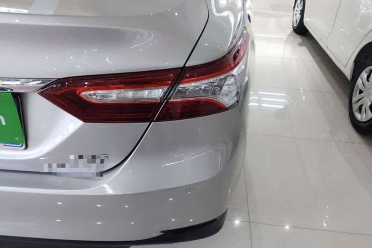 Used Toyota Camry 2018 2.0G Luxury Edition Right Rear Taillight