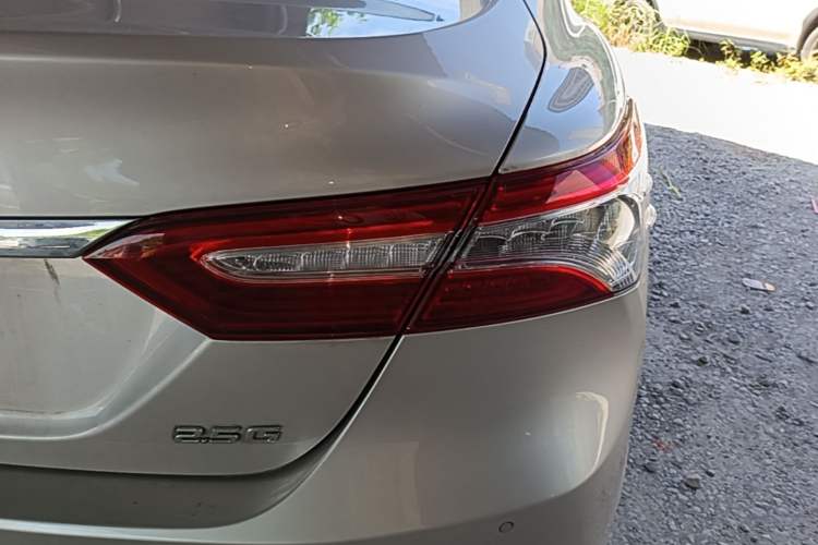 Used Toyota Camry 2018 2.5G Luxury Edition Right Rear Taillight