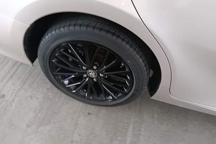 Used Toyota Camry 2018 2.5G Luxury Edition Right Rear Wheel Hub