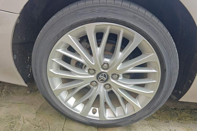 Used Toyota Camry 2018 2.5G Luxury Edition Right Rear Wheel Hub