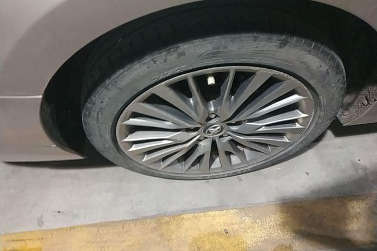Used Toyota Camry 2018 Dual-Engine 2.5 HG Luxury Edition Right Rear Wheel Hub