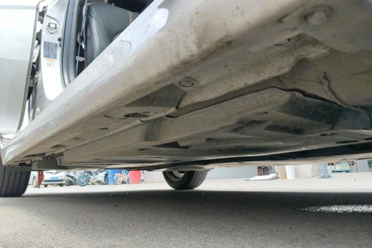 Used Toyota Camry 2018 2.0G Luxury Edition Right Side Sill