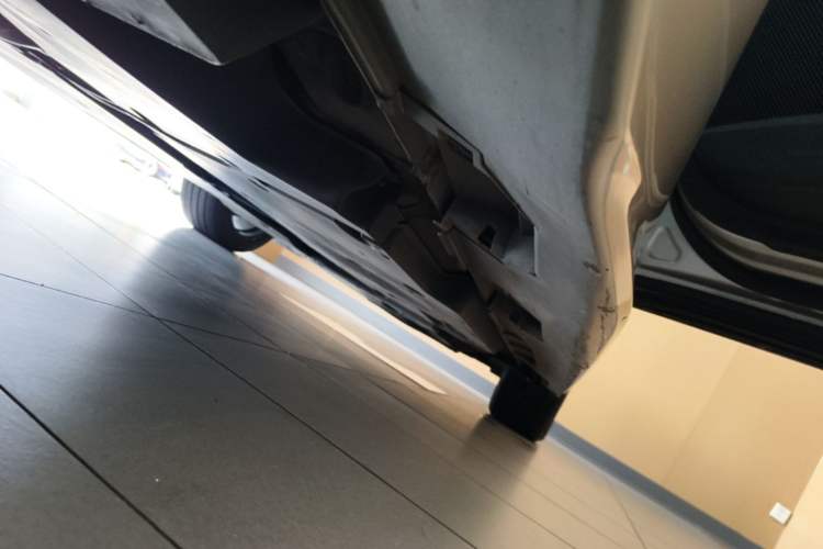 Used Toyota Camry 2018 2.5S Fēngshàng Edition Right Side Sill