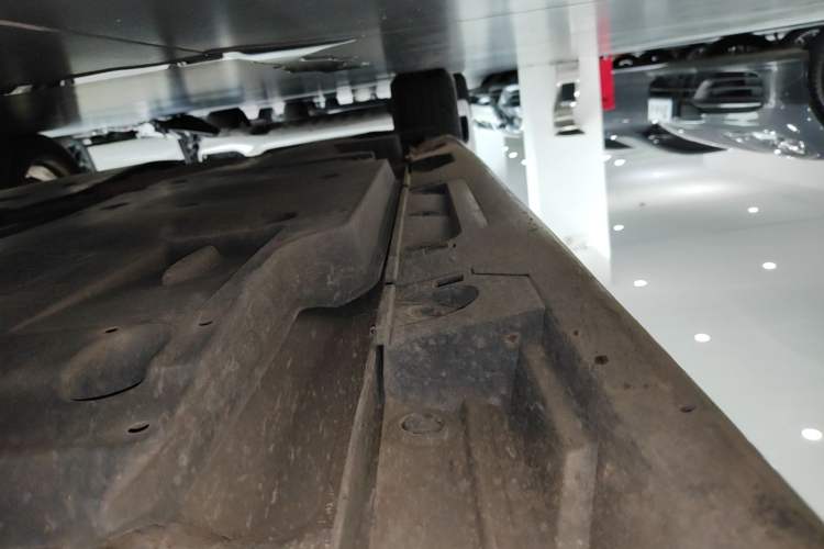 Used Toyota Camry 2018 2.0G Luxury Edition Right Side Sill