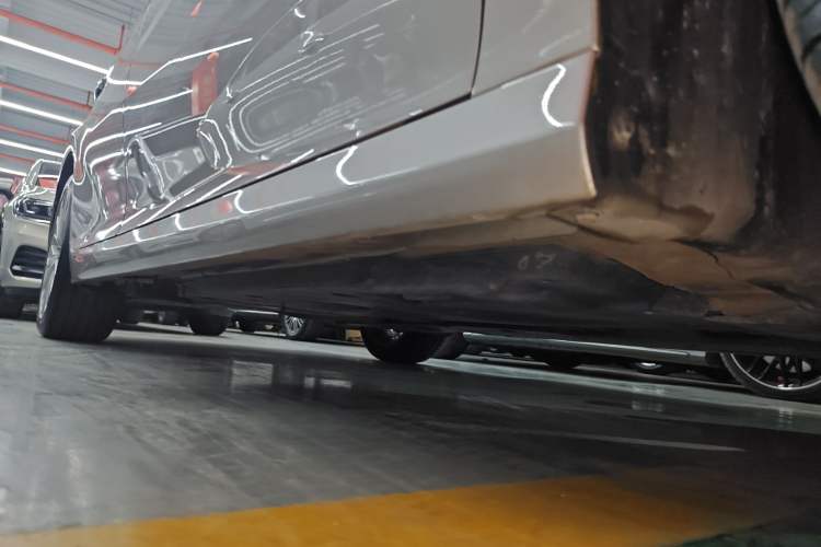 Used Toyota Camry 2018 2.5G Luxury Edition Right Side Sill