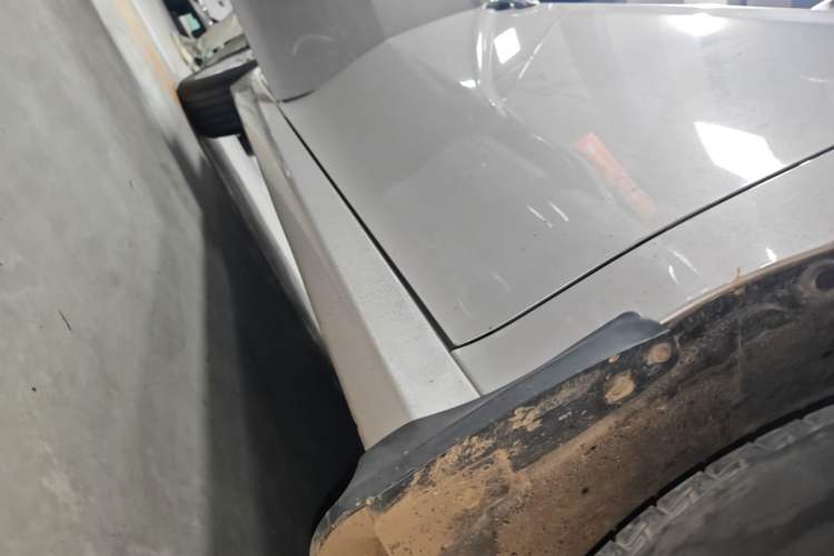 Used Toyota Camry 2018 2.0G Luxury Edition Right Side Sill