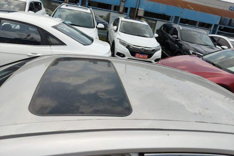 Used Toyota Camry 2018 2.0G Luxury Edition Roof