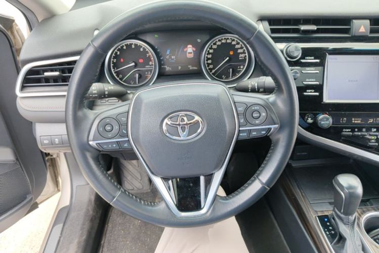 Used Toyota Camry 2018 2.0G Luxury Edition Steering Wheel