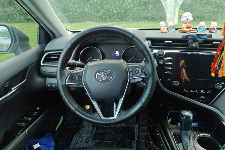 Used Toyota Camry 2018 2.5G Luxury Edition Steering Wheel