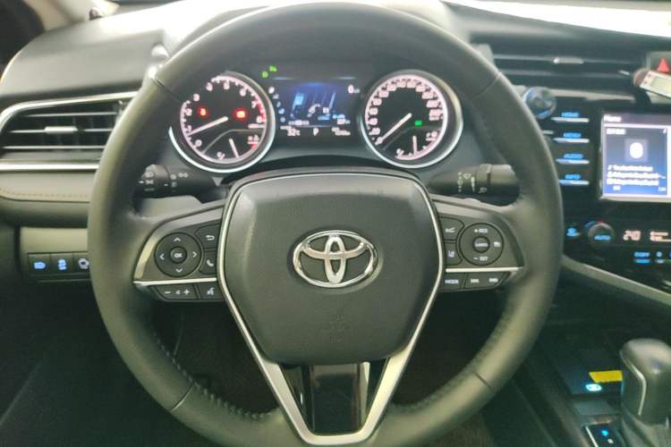Used Toyota Camry 2018 2.0G Luxury Edition Steering Wheel
