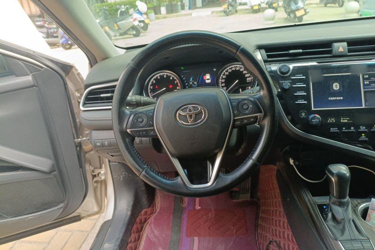 Used Toyota Camry 2018 2.5G Luxury Edition Steering Wheel