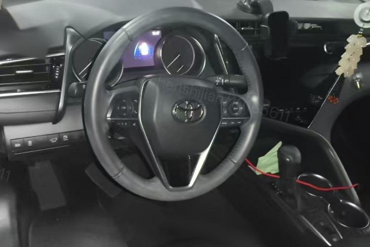 Used Toyota Camry 2018 2.0G Luxury Edition Steering Wheel